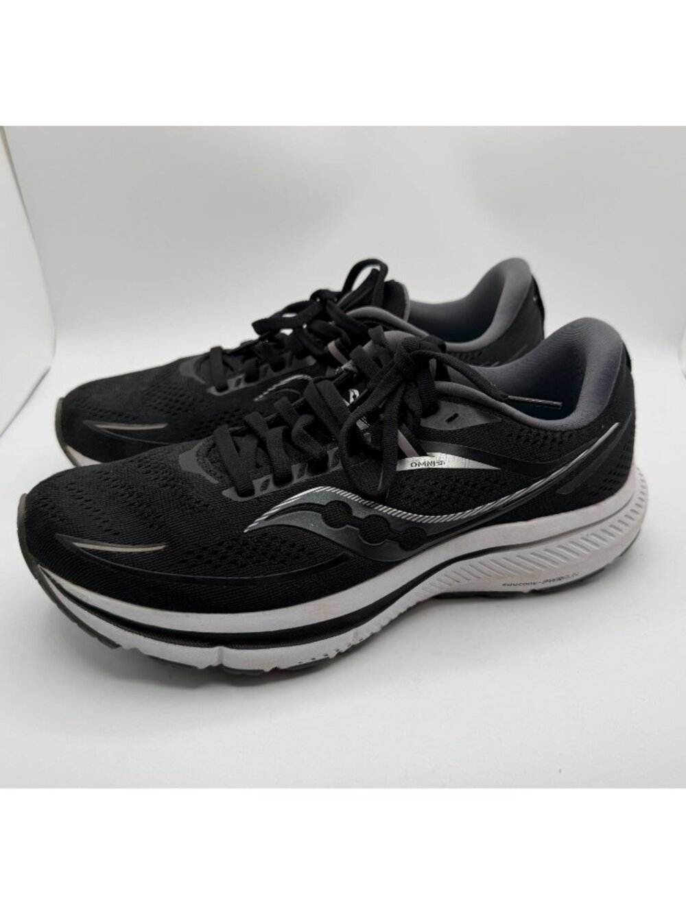 Saucony Women's Omni 21 Running Sneaker Shoe Black White S20762-10 Size 8.5